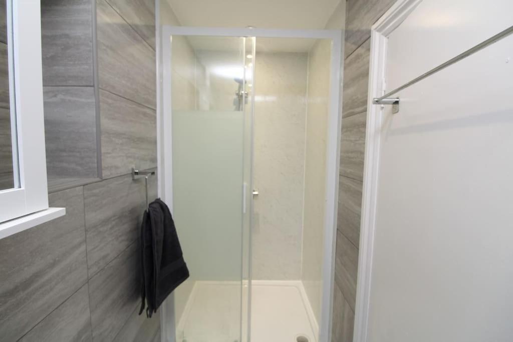 Modern 2 Bed Close To City Apartment London Exterior photo